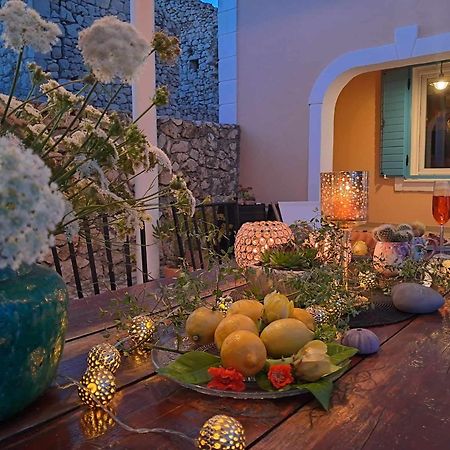 Villa Cesarica โนวาลยา ภายนอก รูปภาพ