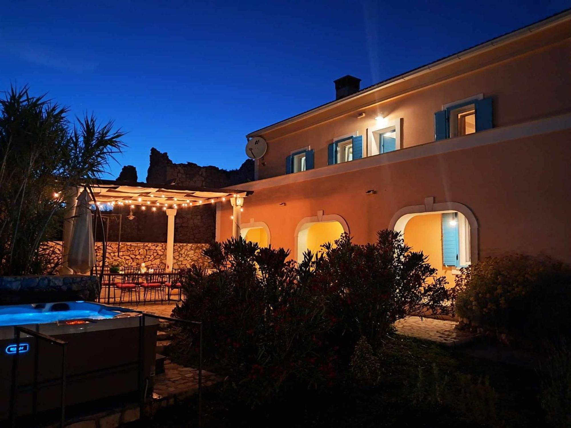 Villa Cesarica โนวาลยา ภายนอก รูปภาพ